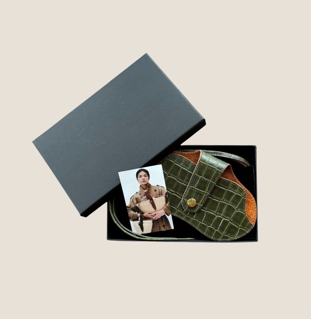 GIFT BOX
